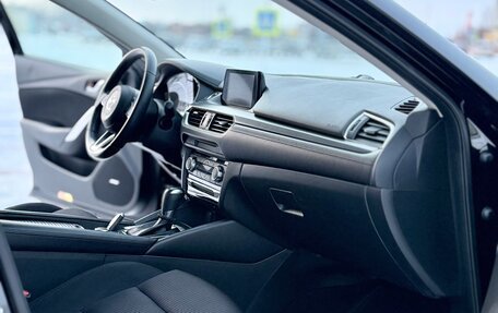 Mazda 6, 2017 год, 1 840 000 рублей, 29 фотография