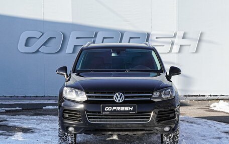 Volkswagen Touareg III, 2012 год, 2 049 000 рублей, 3 фотография