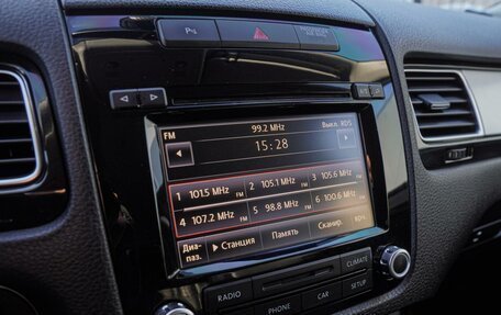 Volkswagen Touareg III, 2012 год, 2 049 000 рублей, 13 фотография