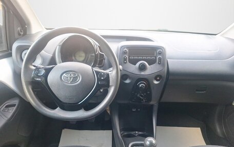 Toyota Aygo II, 2021 год, 1 207 000 рублей, 10 фотография