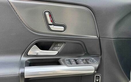 Mercedes-Benz GLA, 2021 год, 2 900 000 рублей, 14 фотография