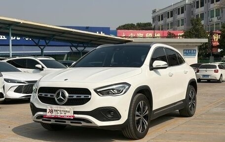 Mercedes-Benz GLA, 2021 год, 2 800 000 рублей, 2 фотография