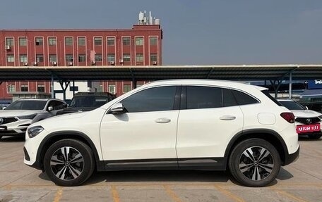 Mercedes-Benz GLA, 2021 год, 2 800 000 рублей, 4 фотография