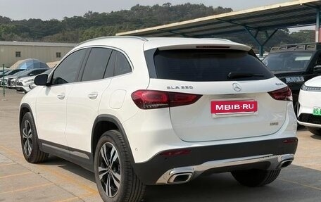 Mercedes-Benz GLA, 2021 год, 2 800 000 рублей, 5 фотография