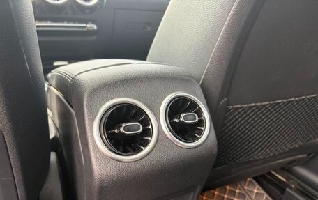 Mercedes-Benz GLA, 2021 год, 2 800 000 рублей, 13 фотография