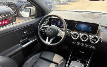 Mercedes-Benz GLA, 2021 год, 2 800 000 рублей, 21 фотография