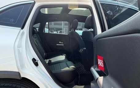 Mercedes-Benz GLA, 2021 год, 2 800 000 рублей, 12 фотография