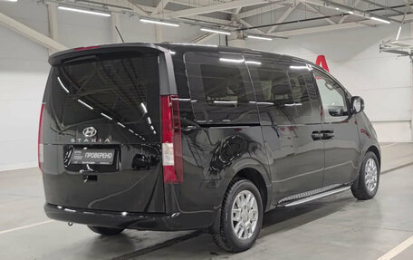 Hyundai Staria, 2021 год, 4 353 000 рублей, 5 фотография