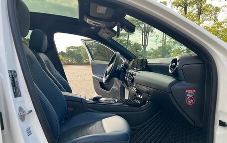 Mercedes-Benz A-Класс, 2023 год, 1 785 000 рублей, 16 фотография