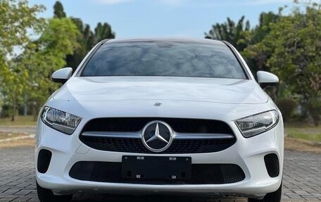 Mercedes-Benz A-Класс, 2023 год, 1 785 000 рублей, 6 фотография