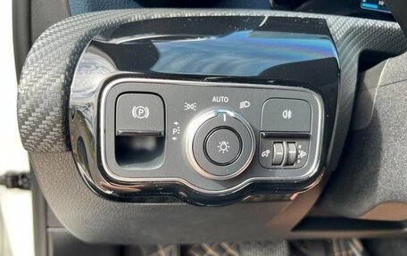 Mercedes-Benz A-Класс, 2023 год, 1 785 000 рублей, 11 фотография