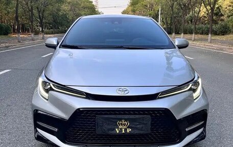 Toyota Corolla, 2022 год, 1 300 008 рублей, 2 фотография