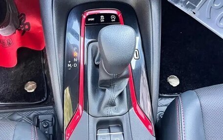 Toyota Corolla, 2022 год, 1 300 008 рублей, 10 фотография