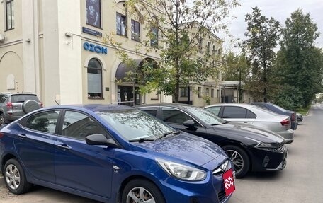 Hyundai Solaris II рестайлинг, 2013 год, 990 000 рублей, 4 фотография