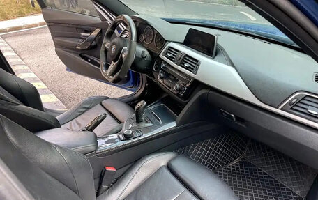 BMW 3 серия, 2018 год, 1 810 000 рублей, 10 фотография