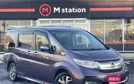 Honda Stepwgn IV, 2017 год, 1 530 000 рублей, 2 фотография