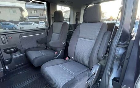 Honda Stepwgn IV, 2017 год, 1 530 000 рублей, 13 фотография