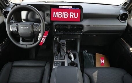 Toyota Land Cruiser Prado, 2024 год, 10 245 333 рублей, 7 фотография