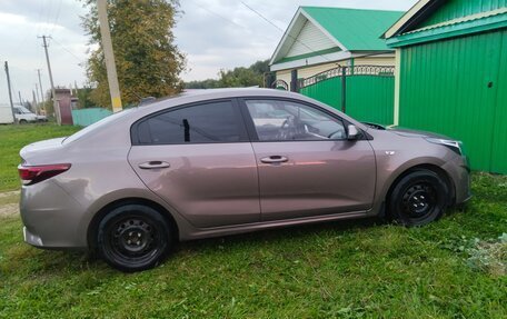 KIA Rio IV, 2021 год, 1 390 000 рублей, 2 фотография