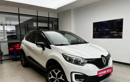 Renault Kaptur I рестайлинг, 2017 год, 1 350 000 рублей, 4 фотография