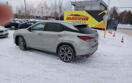 Lexus RX IV рестайлинг, 2019 год, 4 599 000 рублей, 12 фотография