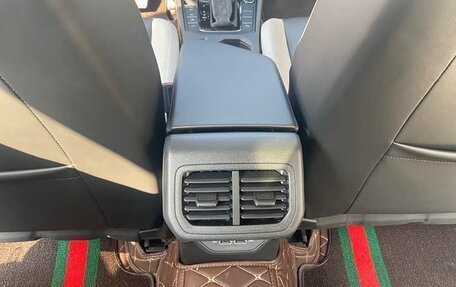 Volkswagen Bora, 2023 год, 1 720 000 рублей, 15 фотография