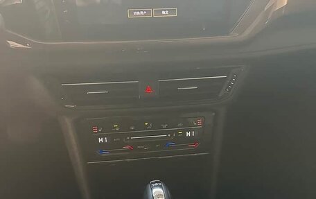 Volkswagen Tharu, 2022 год, 1 680 000 рублей, 10 фотография