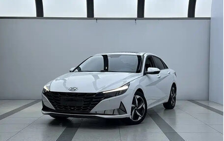 Hyundai Elantra, 2023 год, 1 380 000 рублей, 1 фотография