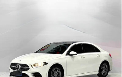 Mercedes-Benz A-Класс, 2023 год, 1 650 000 рублей, 1 фотография