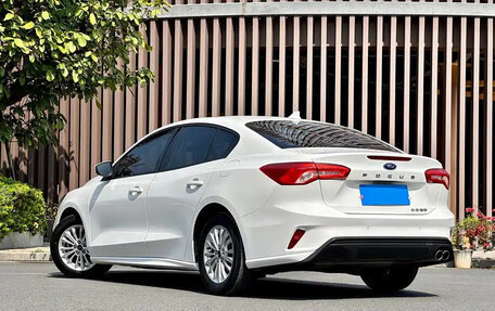 Ford Focus IV, 2022 год, 1 040 555 рублей, 3 фотография