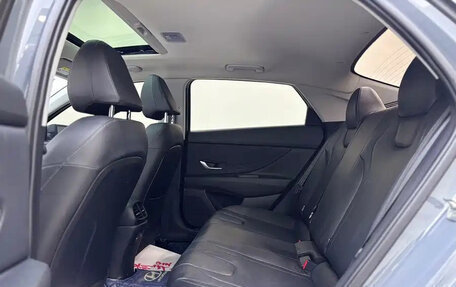 Hyundai Elantra, 2023 год, 1 390 000 рублей, 10 фотография