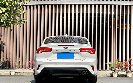 Ford Focus IV, 2022 год, 1 040 555 рублей, 5 фотография