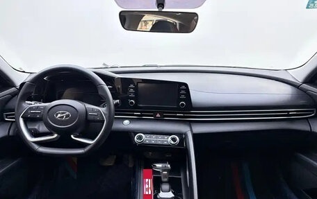 Hyundai Elantra, 2023 год, 1 390 000 рублей, 7 фотография