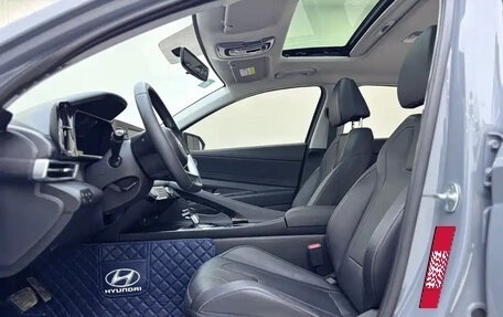 Hyundai Elantra, 2023 год, 1 390 000 рублей, 9 фотография