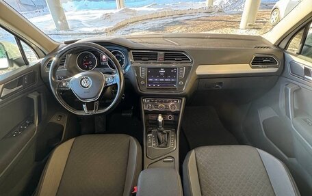 Volkswagen Tiguan II, 2017 год, 1 900 000 рублей, 15 фотография