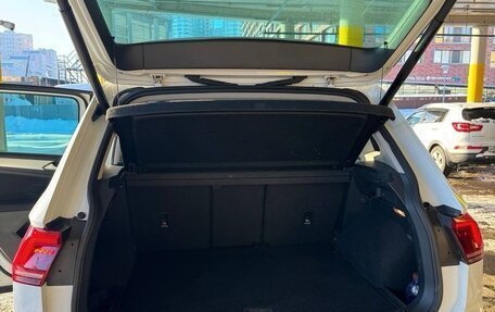 Volkswagen Tiguan II, 2017 год, 1 900 000 рублей, 16 фотография