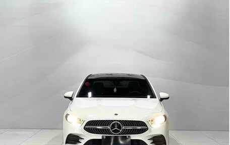 Mercedes-Benz A-Класс, 2023 год, 1 650 000 рублей, 2 фотография