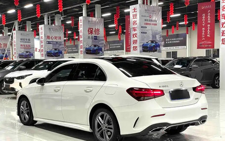 Mercedes-Benz A-Класс, 2023 год, 1 650 000 рублей, 7 фотография