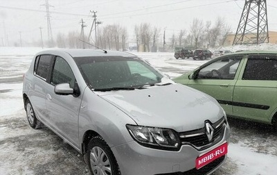 Renault Sandero II рестайлинг, 2018 год, 870 000 рублей, 1 фотография