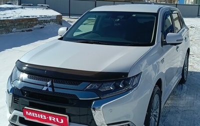 Mitsubishi Outlander III рестайлинг 3, 2018 год, 2 800 000 рублей, 1 фотография
