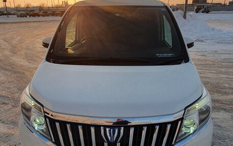 Toyota Esquire I, 2015 год, 2 400 000 рублей, 27 фотография
