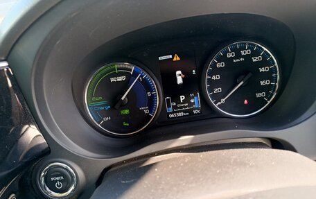 Mitsubishi Outlander III рестайлинг 3, 2018 год, 2 800 000 рублей, 9 фотография