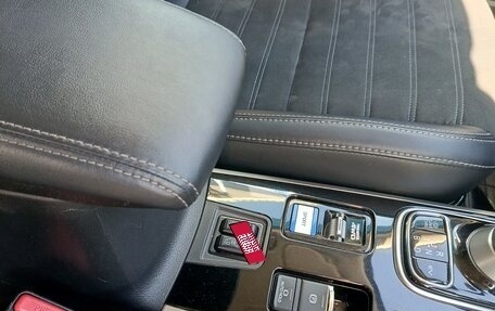 Mitsubishi Outlander III рестайлинг 3, 2018 год, 2 800 000 рублей, 7 фотография