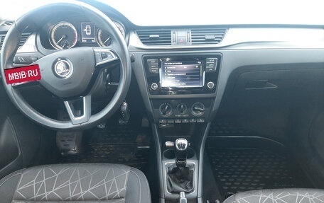 Skoda Rapid I, 2018 год, 888 000 рублей, 9 фотография