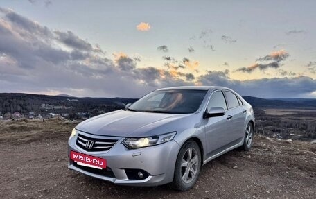 Honda Accord VIII рестайлинг, 2011 год, 1 100 000 рублей, 5 фотография