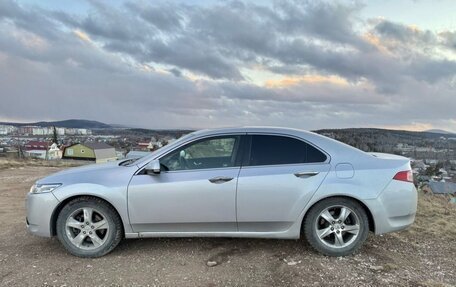 Honda Accord VIII рестайлинг, 2011 год, 1 100 000 рублей, 8 фотография