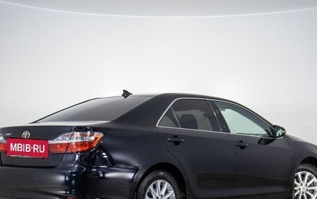 Toyota Camry, 2017 год, 1 899 000 рублей, 5 фотография