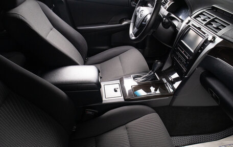 Toyota Camry, 2017 год, 1 899 000 рублей, 18 фотография