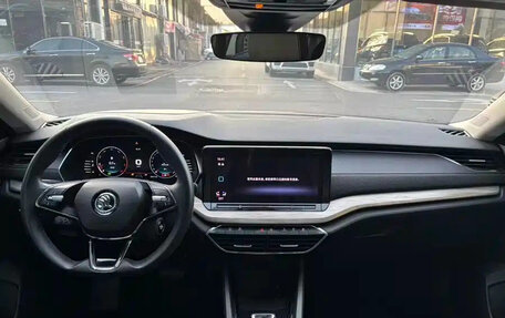 Skoda Octavia IV, 2022 год, 1 550 000 рублей, 7 фотография