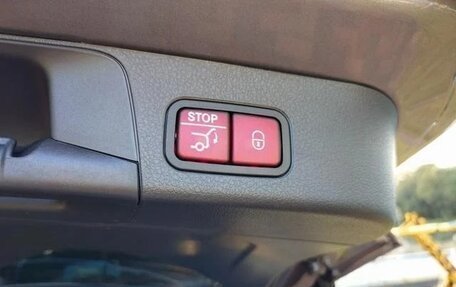 Mercedes-Benz GLB, 2021 год, 2 600 000 рублей, 27 фотография